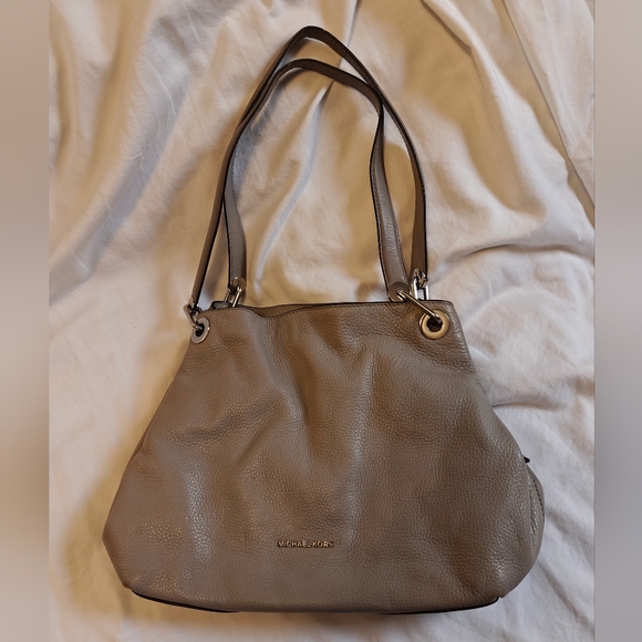 Excluded from Promotion- Michael Kors Large Raven Tote - Picture 2 of 15